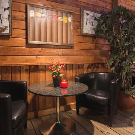 Agate Hotel Ozolnieki Zewnętrze zdjęcie