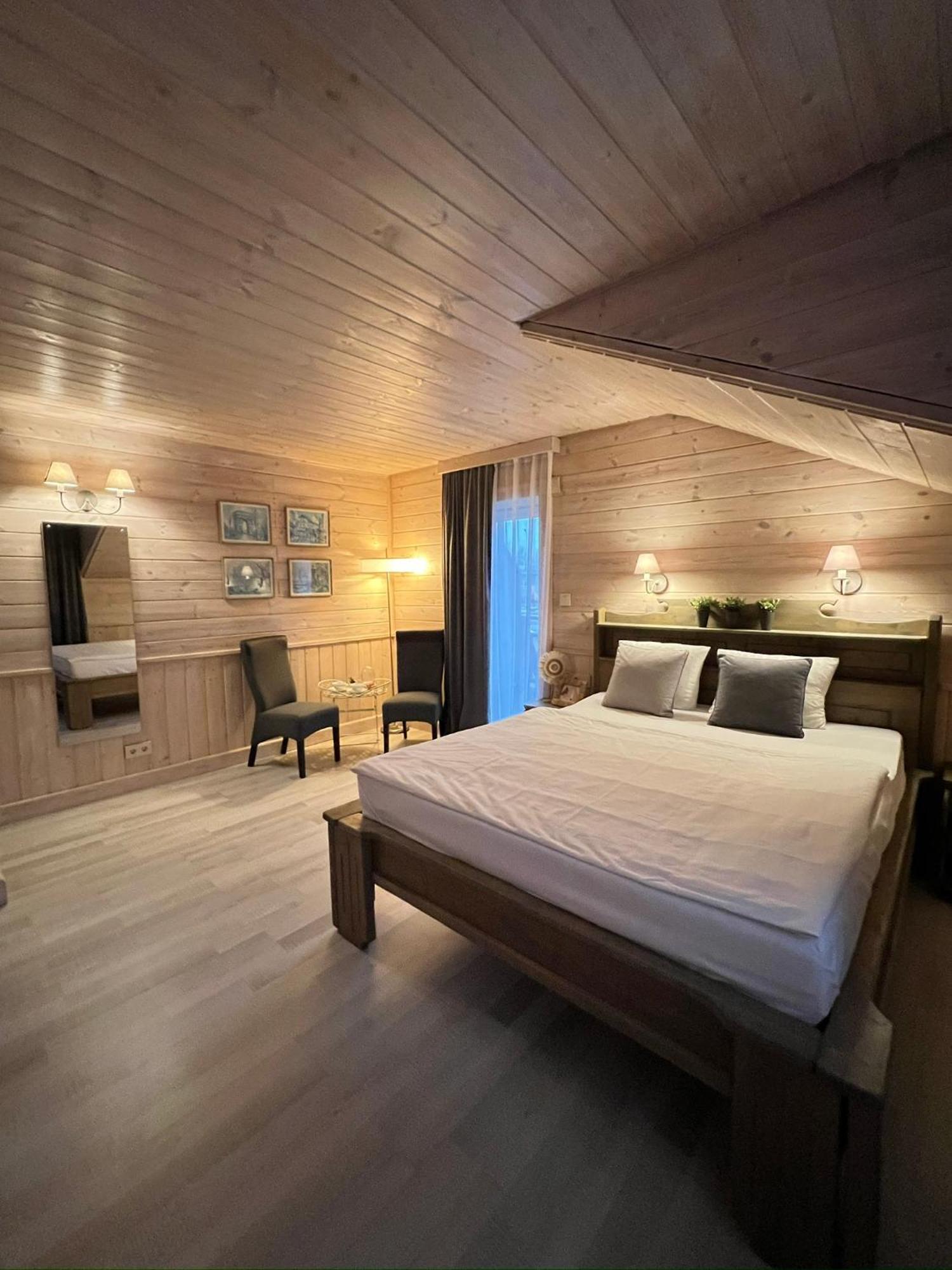 Agate Hotel Ozolnieki Zewnętrze zdjęcie