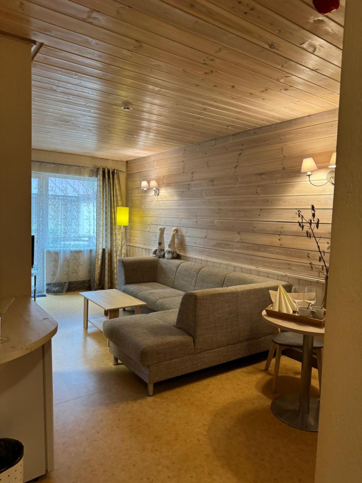 Agate Hotel Ozolnieki Zewnętrze zdjęcie