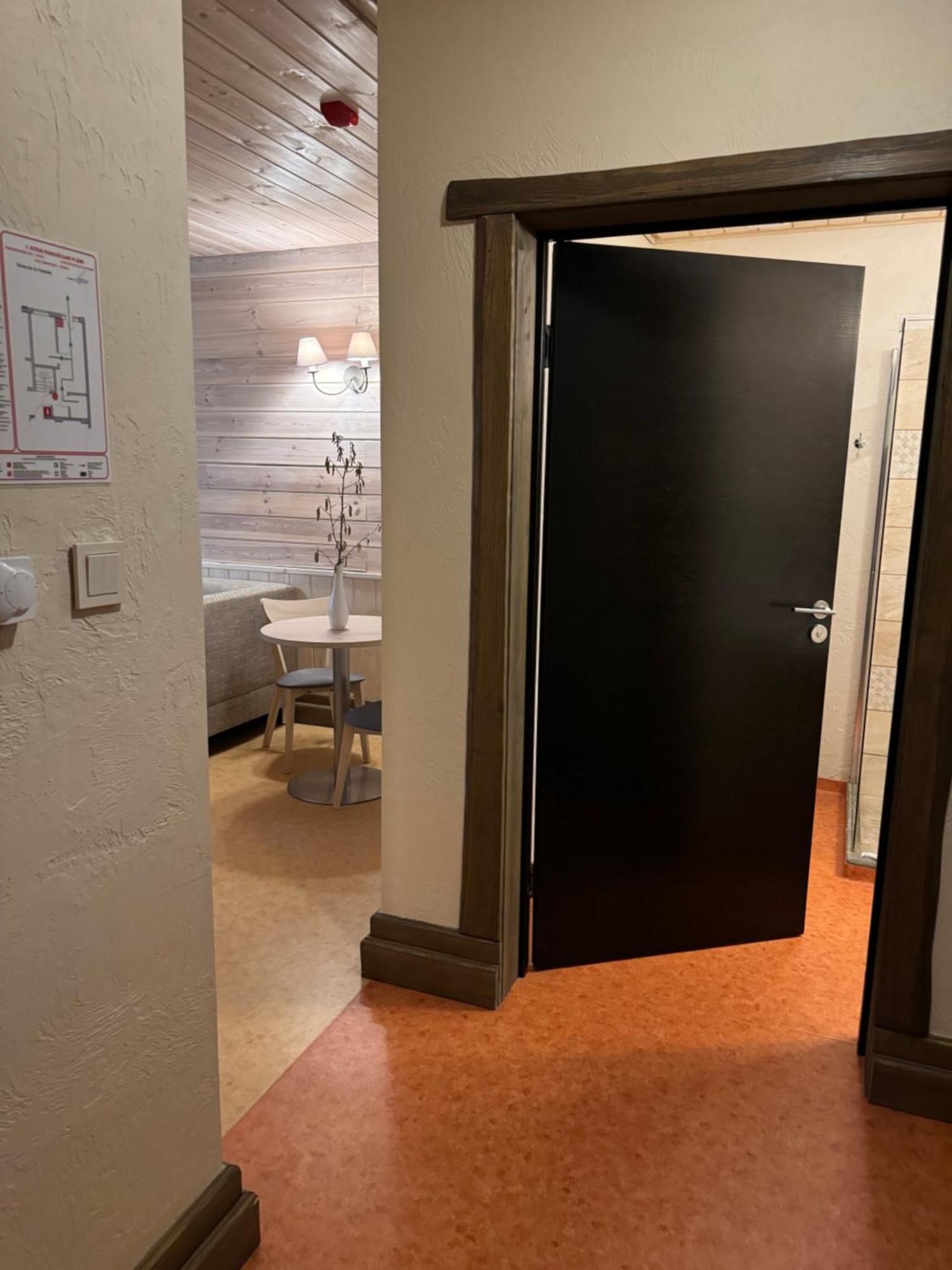 Agate Hotel Ozolnieki Zewnętrze zdjęcie