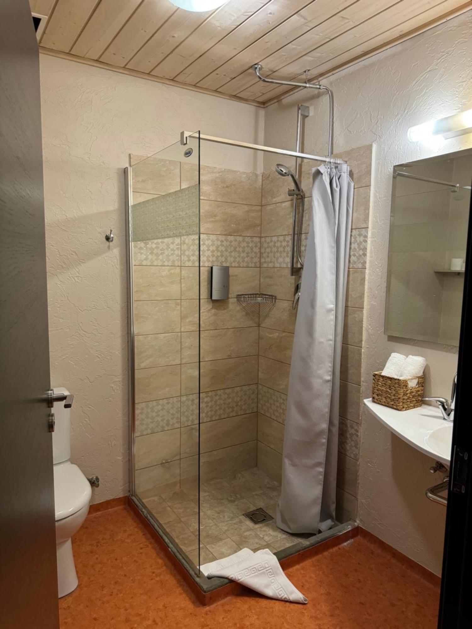 Agate Hotel Ozolnieki Zewnętrze zdjęcie